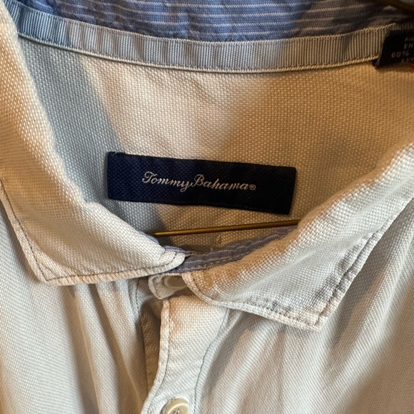 Tommy Bahama button down summer shirt.   L - Picture 3 of 3